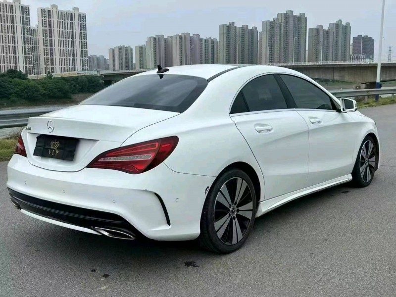 衡陽18年奔馳CLA5