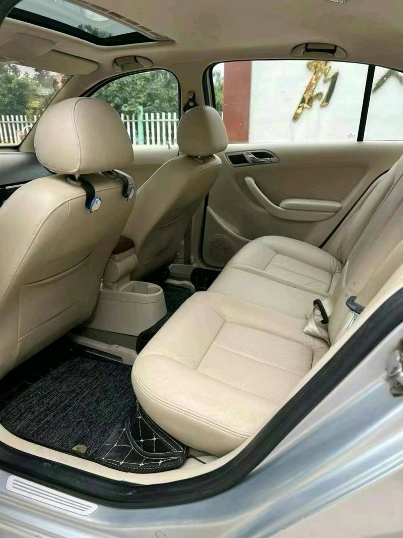 潍坊10年大众朗逸4