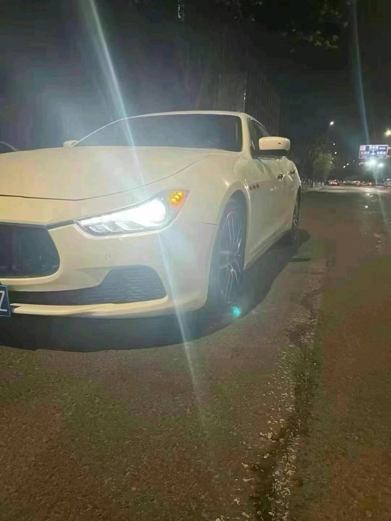 潍坊14年玛莎拉蒂Ghibli3