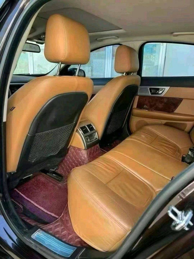 潍坊15年捷豹XF4