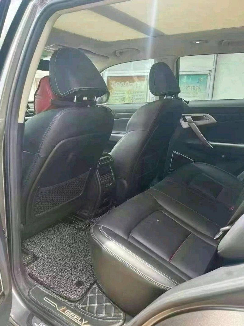 潍坊18年吉利博越4