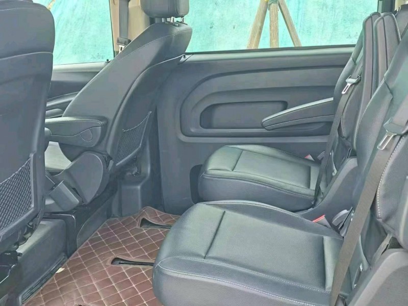 邯郸19年奔驰威霆9