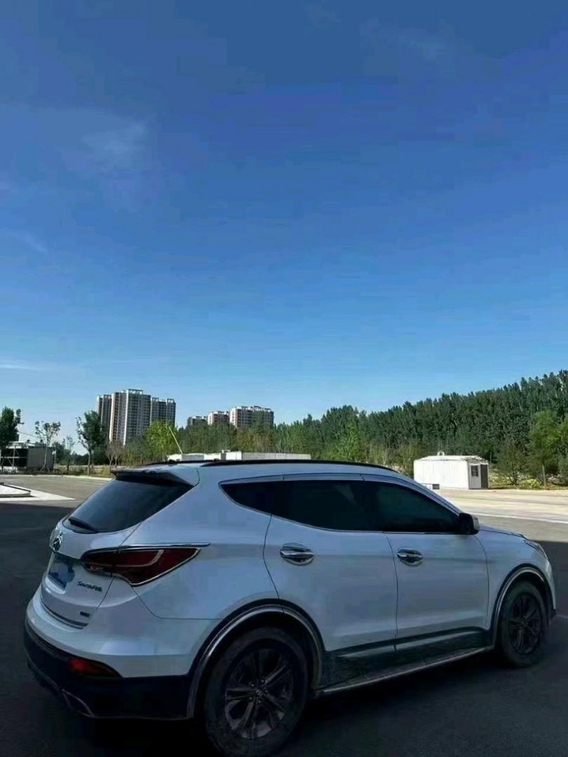 潍坊14年现代新胜达7