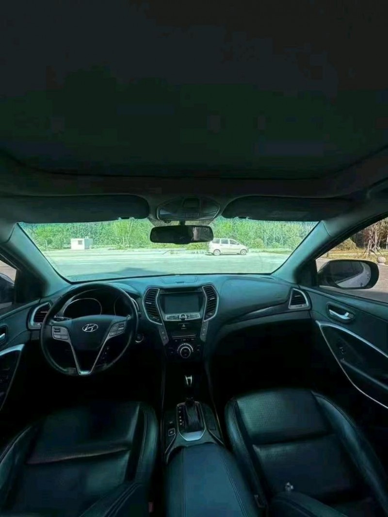 潍坊14年现代新胜达8