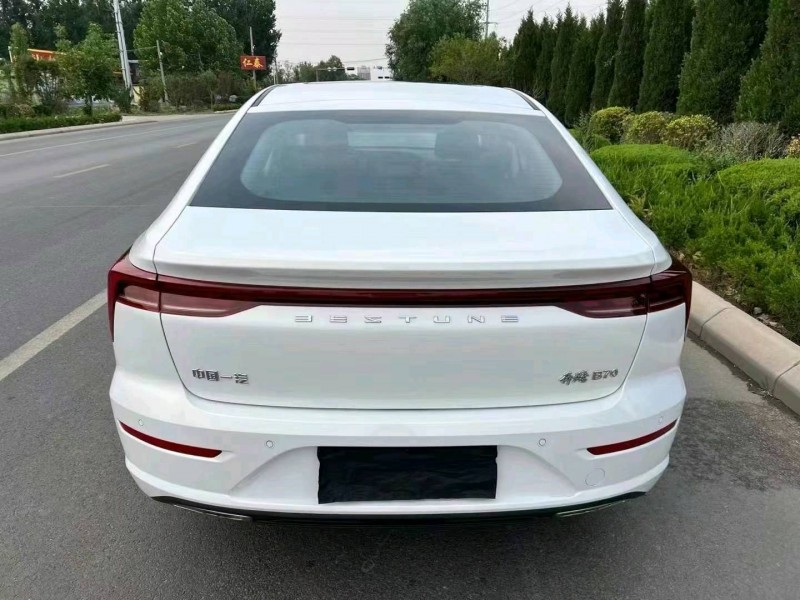 東營24年奔騰B707