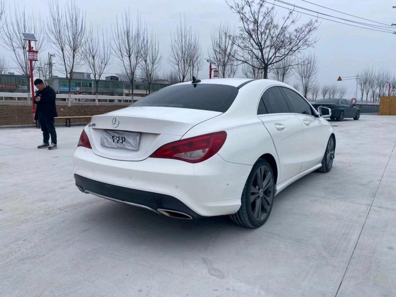 徐州18年奔驰CLA7