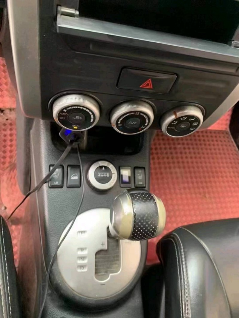 郑州14年日产奇骏3