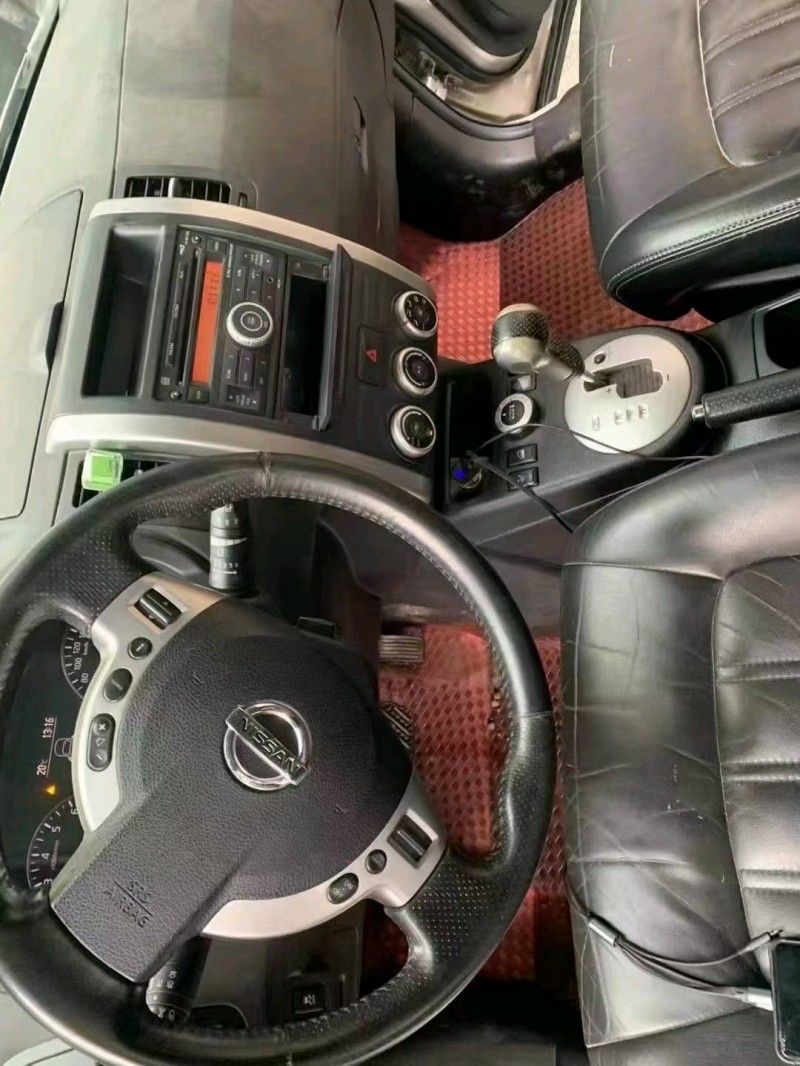 郑州14年日产奇骏5