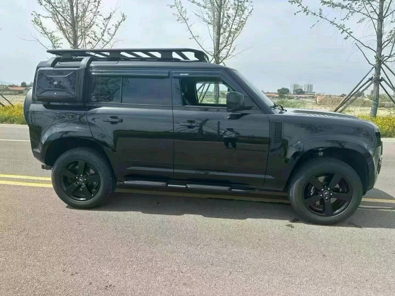 潍坊22年路虎卫士3