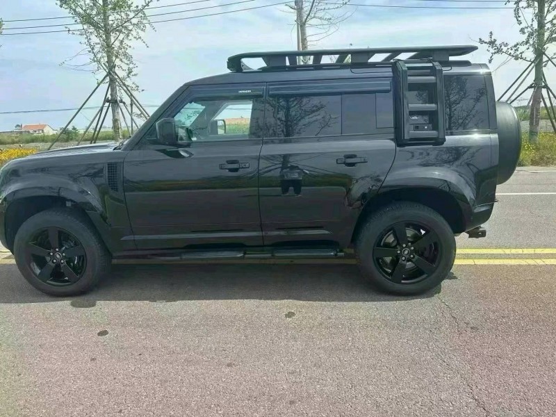 潍坊22年路虎卫士7