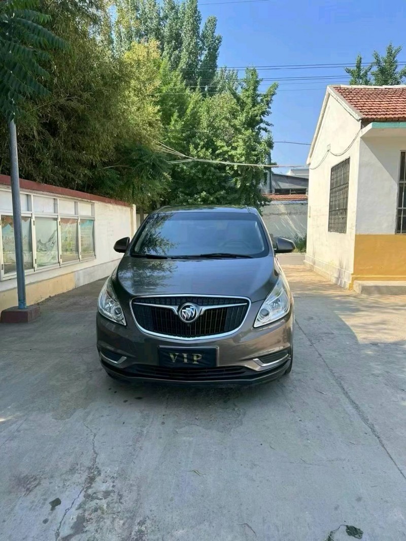 潍坊17年别克GL81