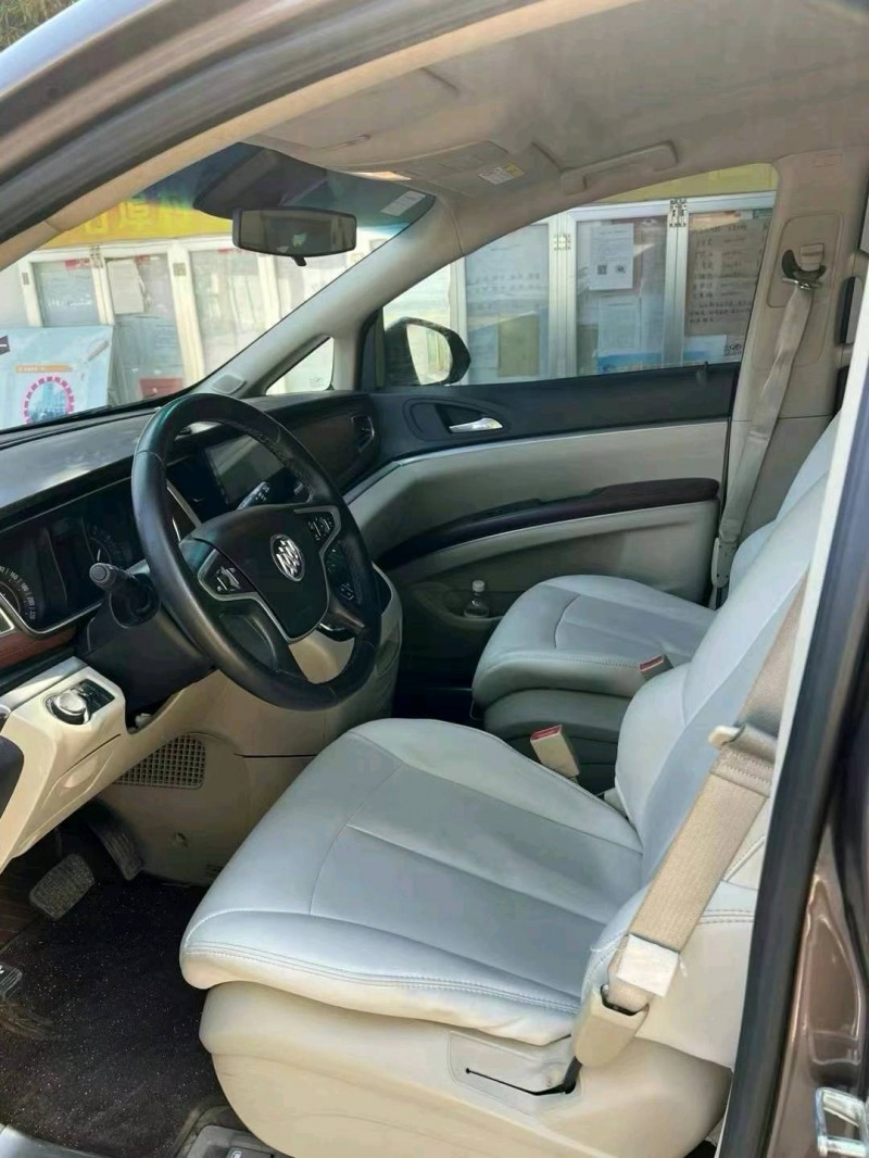 潍坊17年别克GL84