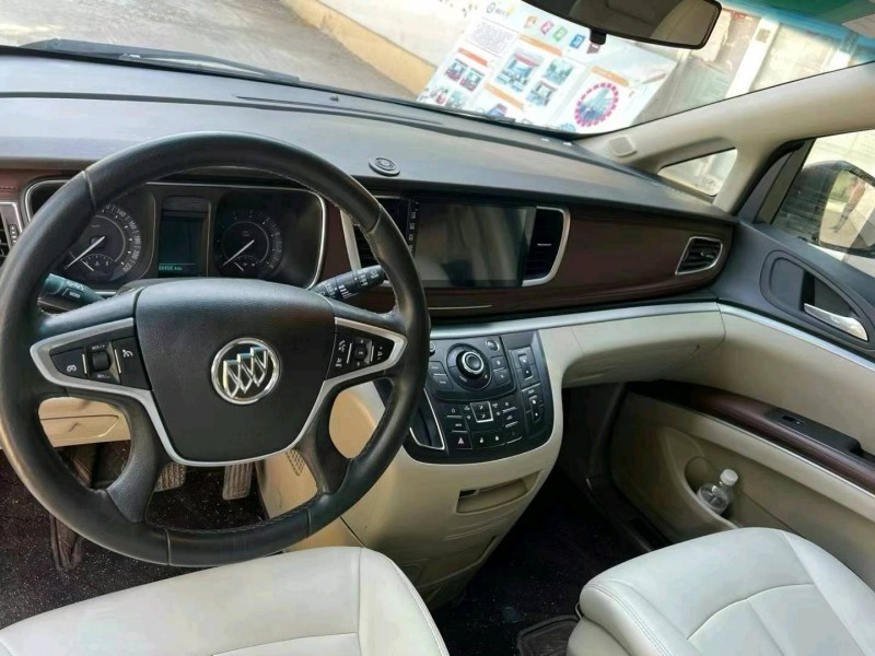 潍坊17年别克GL85