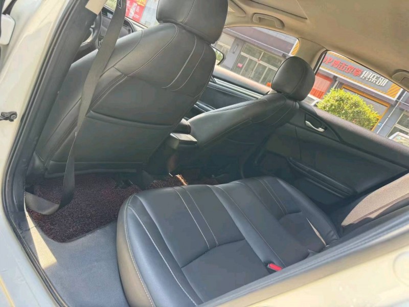 济宁18年本田思域6