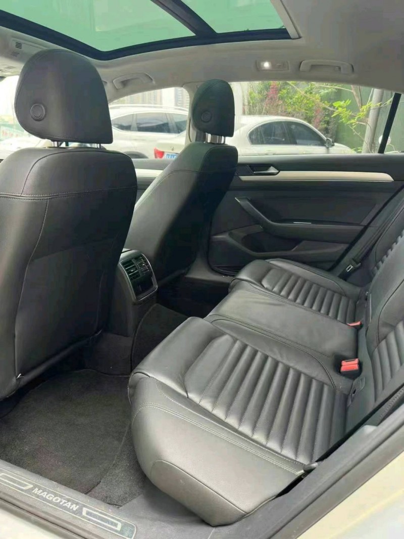 佛山19年大众迈腾4