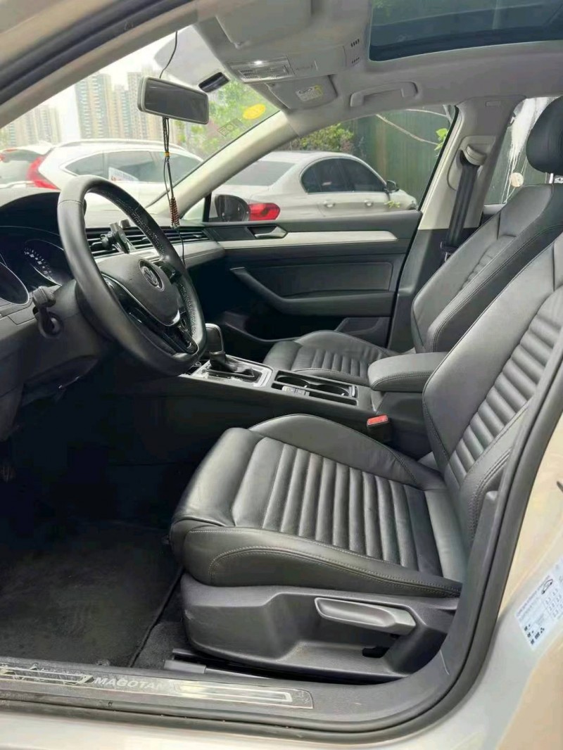 佛山19年大众迈腾7