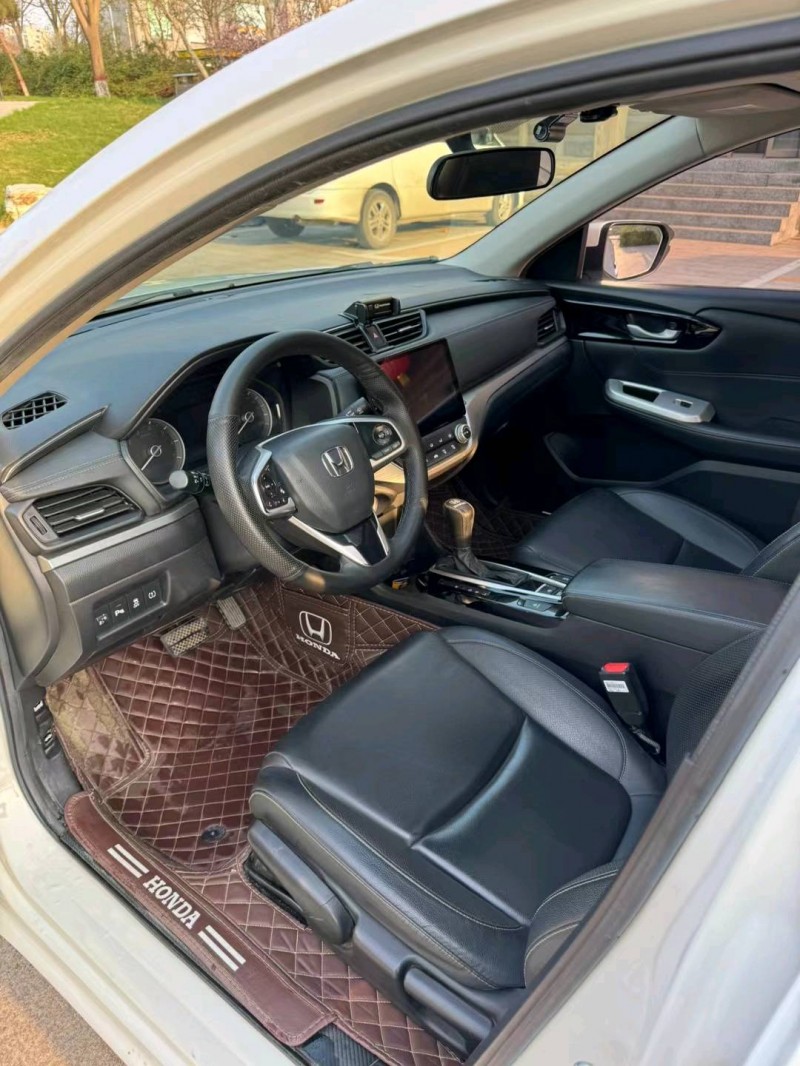 邢台20年本田享域4