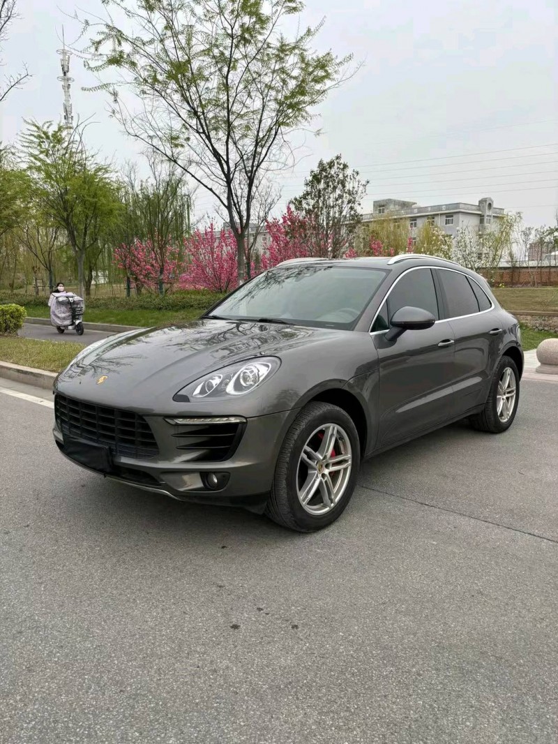 宿迁16年保时捷Macan2