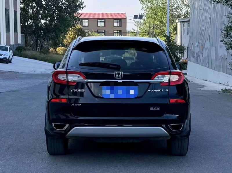 青岛17年本田冠道6