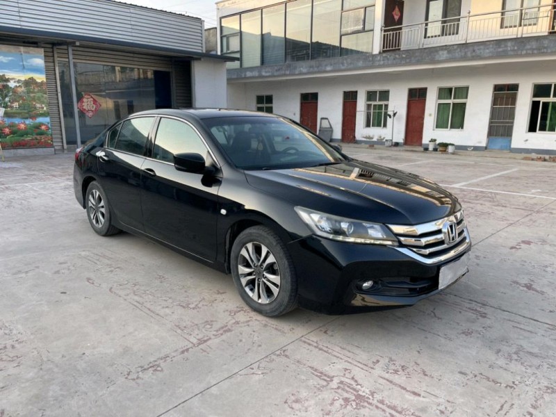 徐州15年本田雅阁2