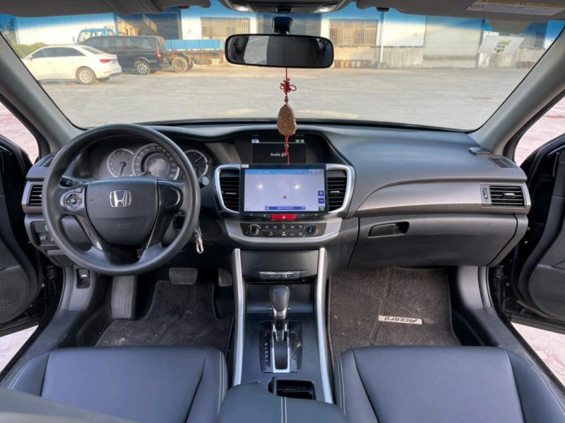 徐州15年本田雅阁6