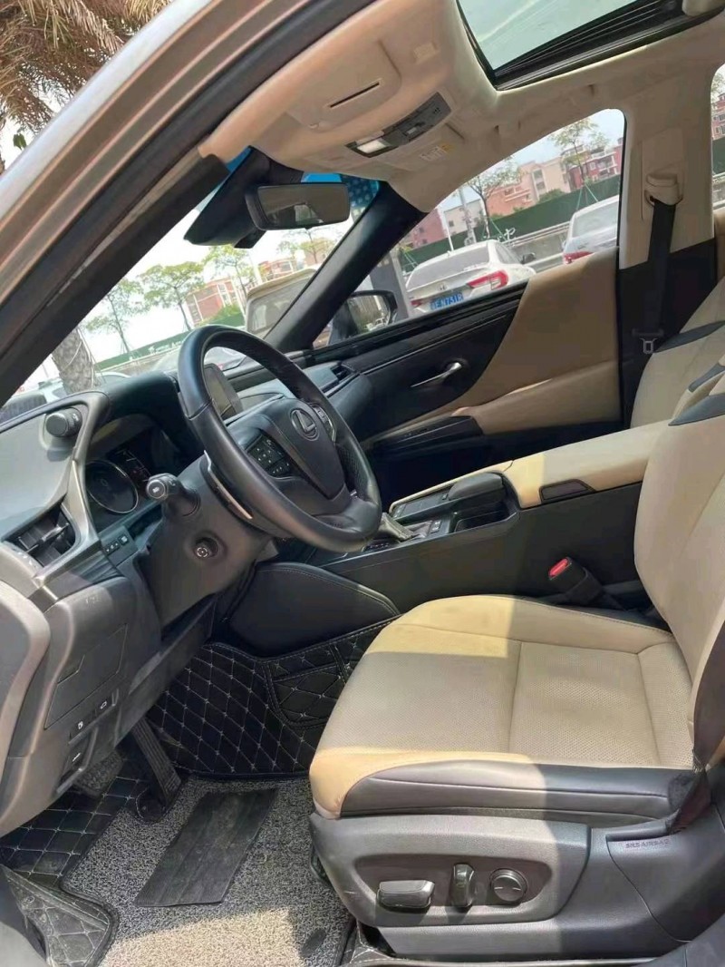 佛山20年雷克萨斯ES9