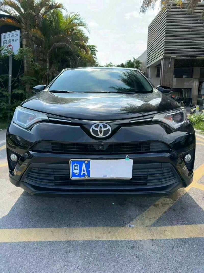 佛山18年丰田RAV4荣放1