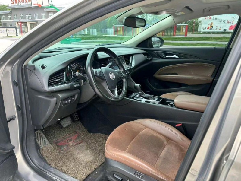 徐州18年别克君威5