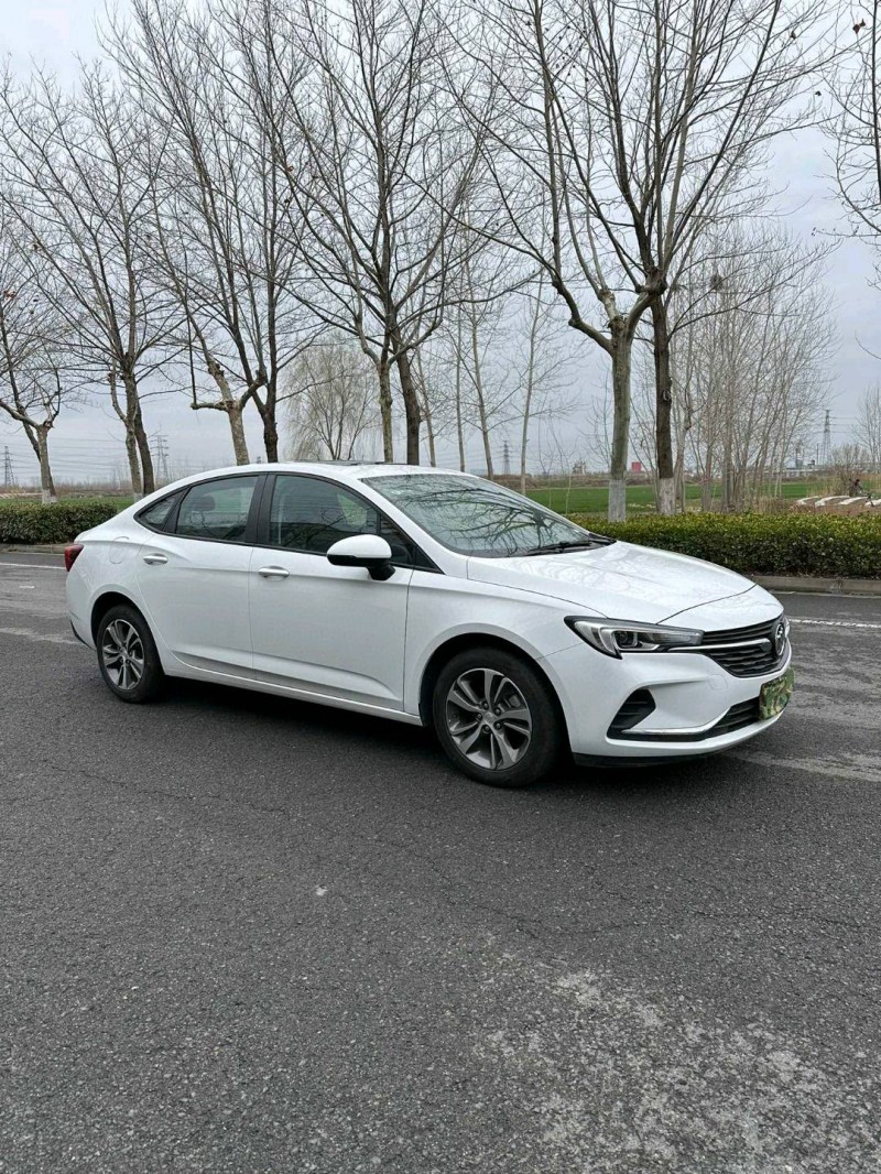 宿迁23年别克威朗2