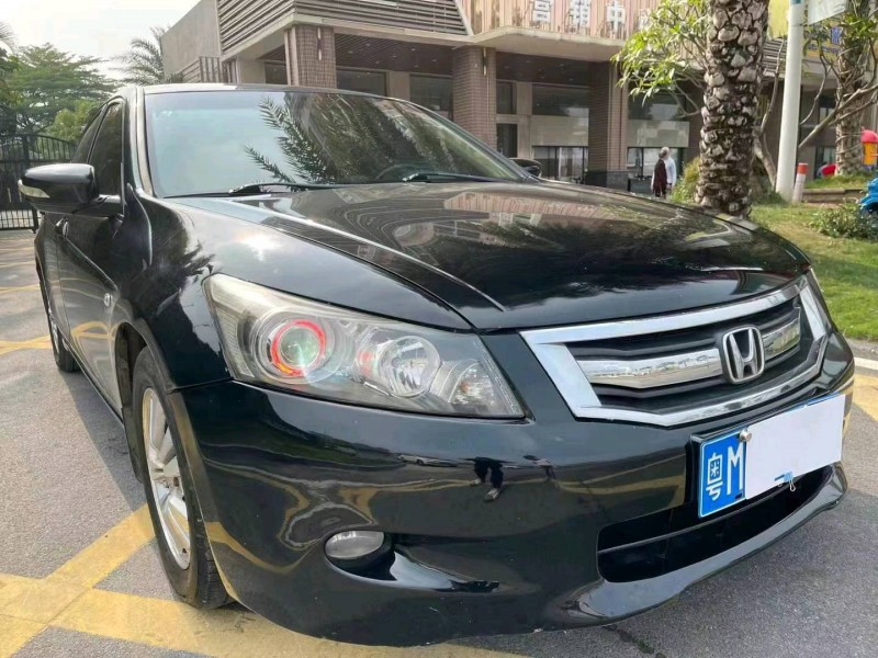 佛山10年本田雅阁7