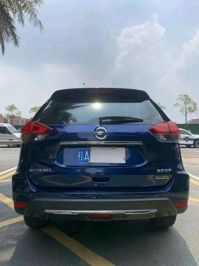 佛山20年日产奇骏4