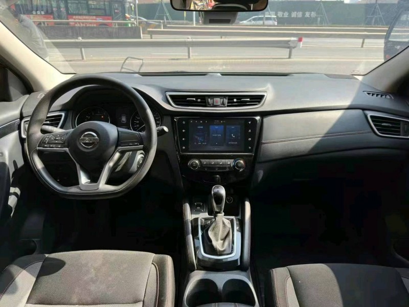 佛山21年日产逍客7