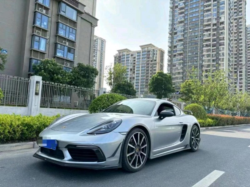 东营19年保时捷7183