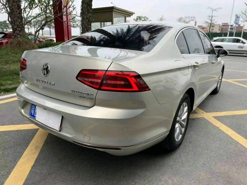 佛山19年大众迈腾3