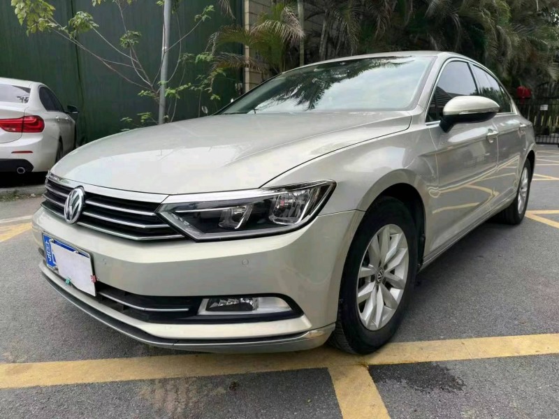 佛山19年大众迈腾4