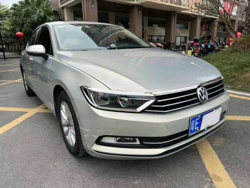 佛山19年大众迈腾6