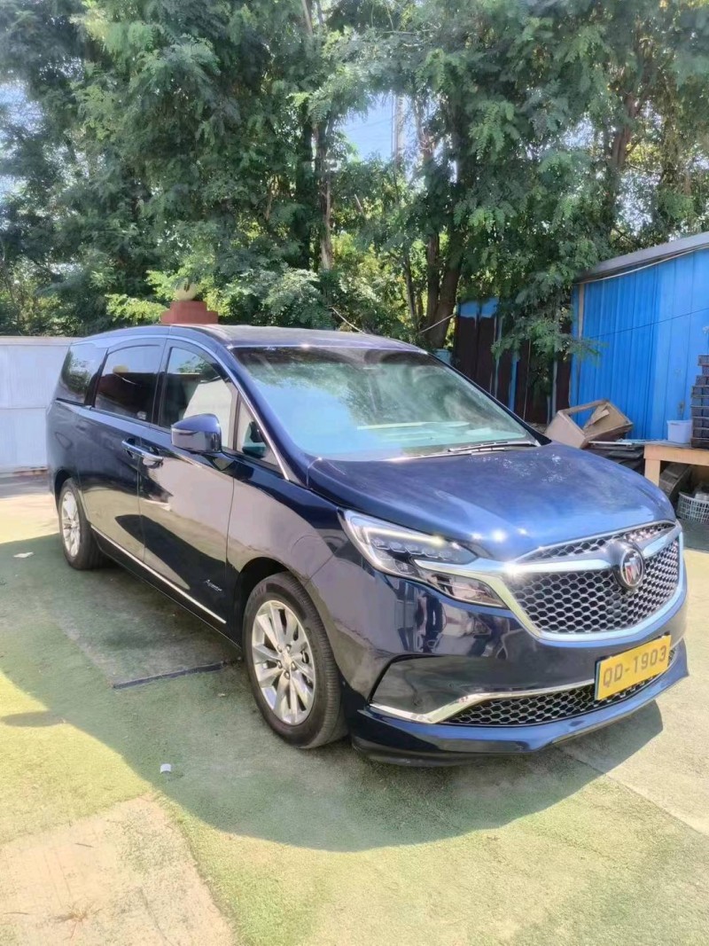 青岛21年别克GL82