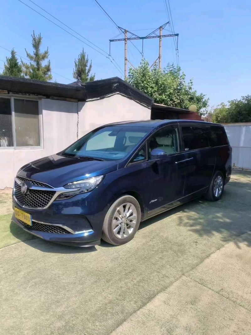 青岛21年别克GL83