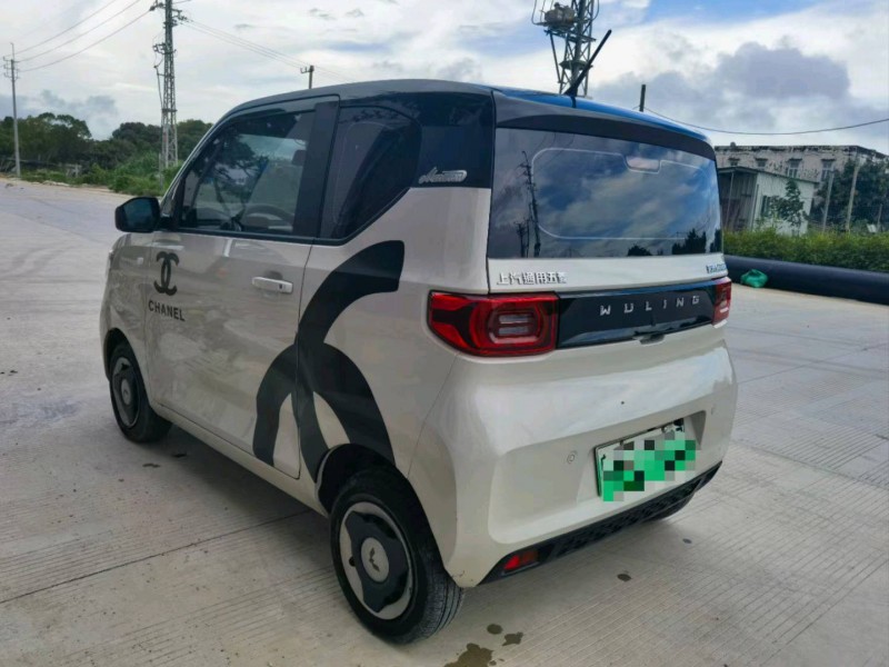 汕頭22年五菱汽車MINIEV馬卡龍9