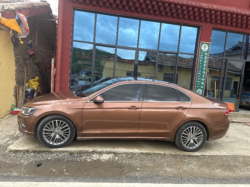 成都15年大众凌渡4