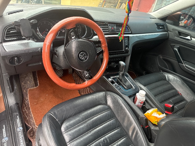 成都15年大众凌渡5