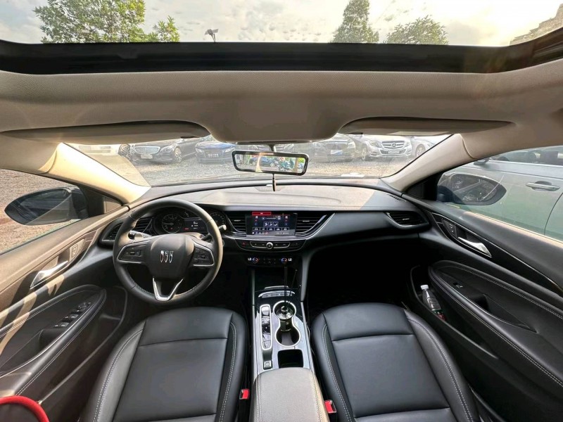 广州23年别克君威8