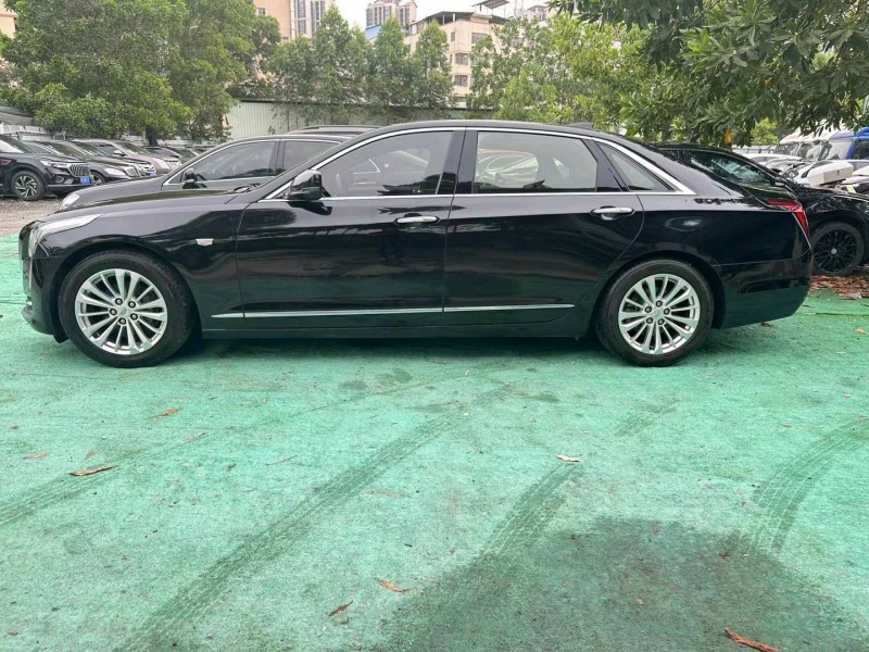 广州18年凯迪拉克CT64