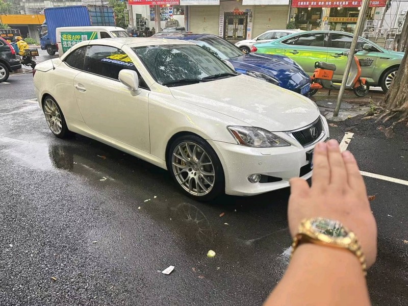 广州10年雷克萨斯IS1