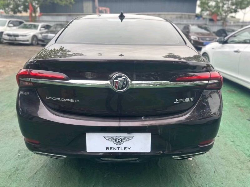 广州22年别克艾维亚5