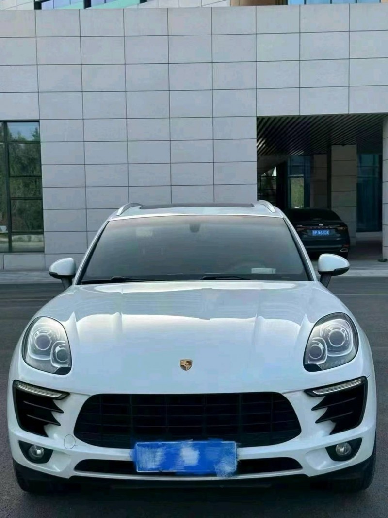 东营16年保时捷Macan1