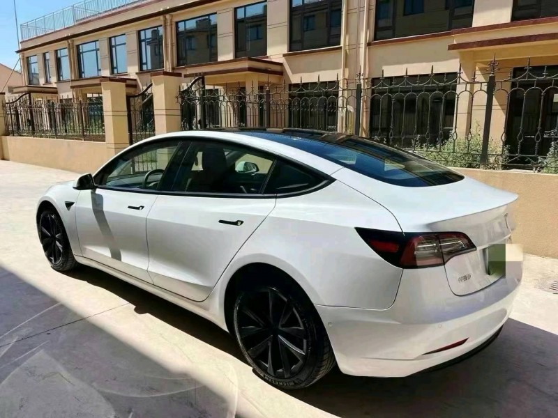 東營21年特斯拉MODEL 33