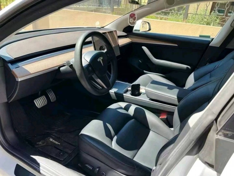 東營21年特斯拉MODEL 37