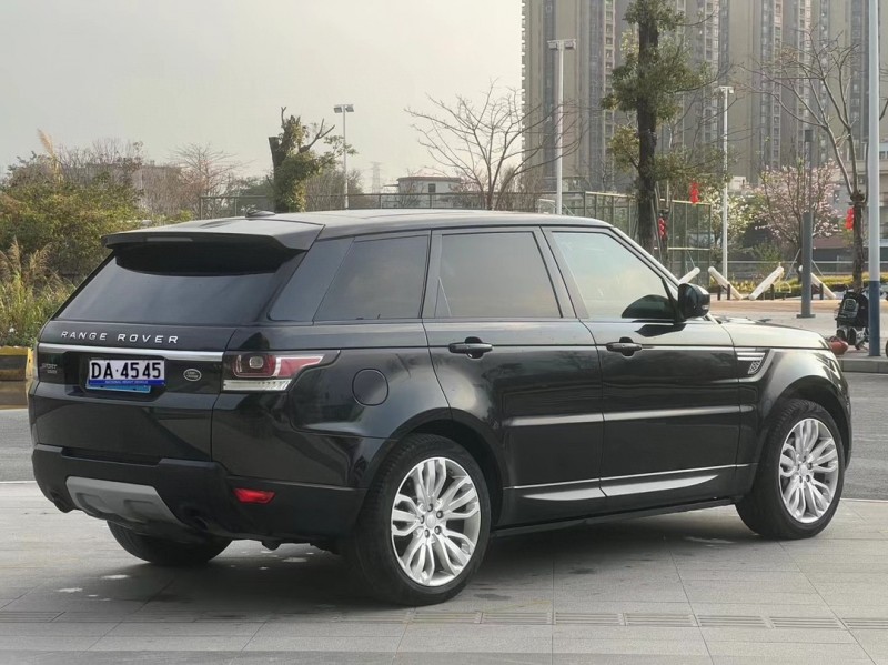 东莞15年路虎揽胜运动5