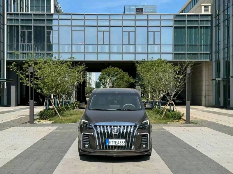 青岛21年别克GL81